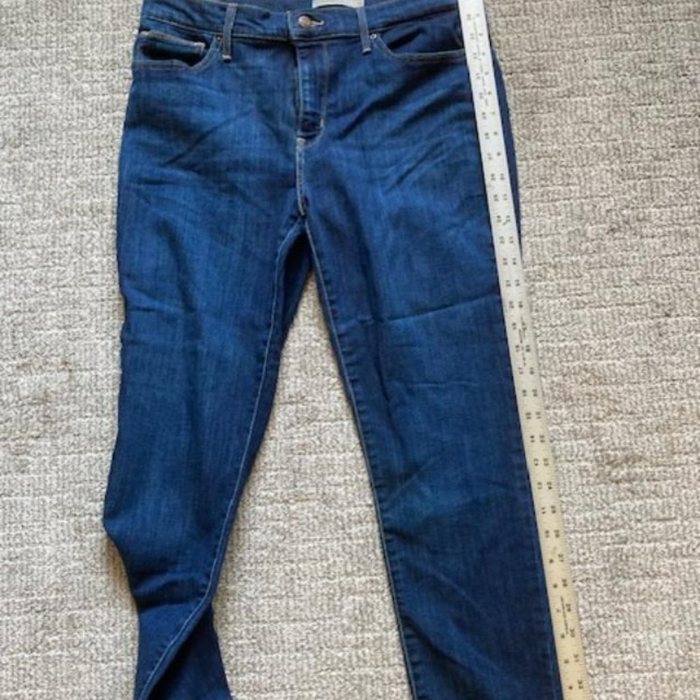 Levi's Red Tag Slimming Skinny Jeans size 32